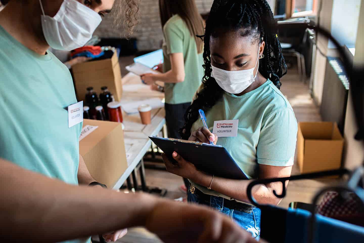 volunteer with University of Chicago Ingalls Memorial