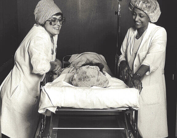 1980s-photo-nurses-patient